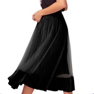 NWT Band of Gypsies- black pleaded skirt mesh lined small
